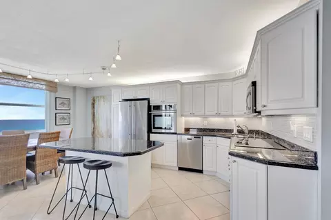 5420 N Ocean Dr #901, Singer Island, FL 33404