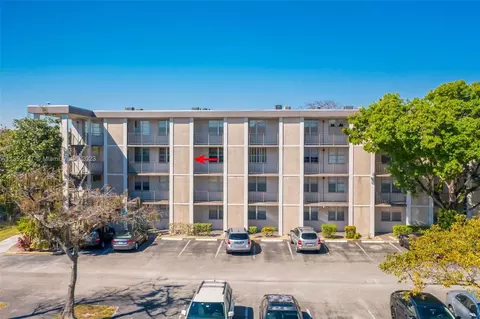 4850 NW 29th Ct #218, Lauderdale Lakes, FL 33313