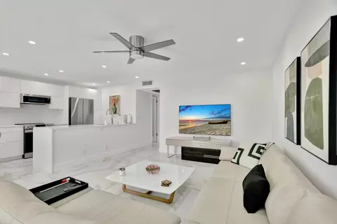 2036 Ashby D #2036, Deerfield Beach, FL 33442