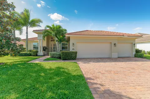 1413 SE Conference, Stuart, FL 34997