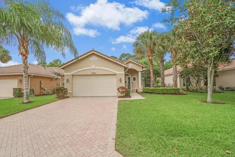 7660 Greenbrier Cir, Port Saint Lucie, FL 34986