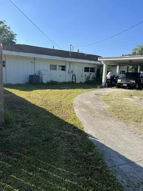 908 Grandview Blvd, Fort Pierce, FL 34982