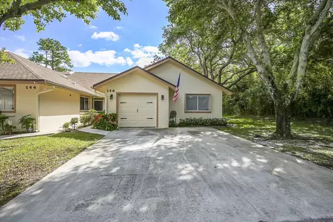 146 Paradise Cres, Royal Palm Beach, FL 33411