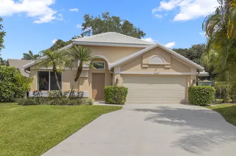 2049 Cross Breeze Dr, Wellington, FL 33414