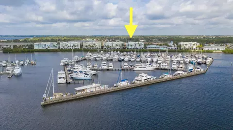 875 NW Flagler #204, Stuart, FL 34994 photo 1