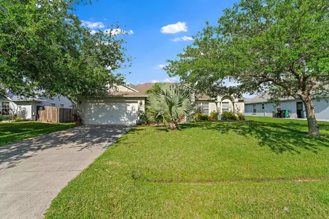 1649 SW Pleasant Ln, Port Saint Lucie, FL 34984