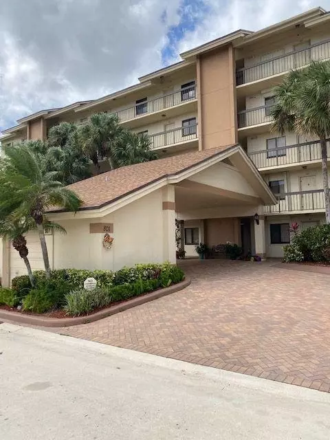 801 Seafarer Cir #304, Jupiter, FL 33477