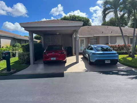 6877 Moonlit Dr, Delray Beach, FL 33446