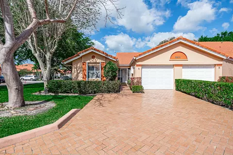 9821 Summerbrook Ter #A, Boynton Beach, FL 33437