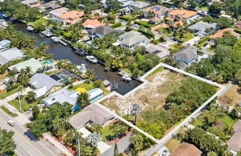 2465 Shore, Palm Beach Gardens, FL 33410