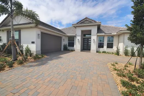 9267 SW Pinnacle Pl, Port Saint Lucie, FL 34987