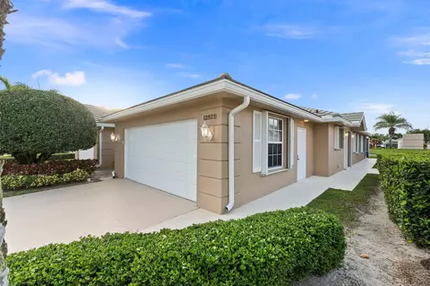 1287 NW Bentley Cir #B, Port Saint Lucie, FL 34986