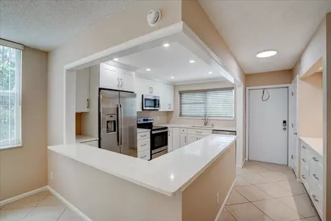 2012 S Federal Hwy #309, Boynton Beach, FL 33435