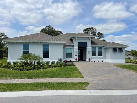 6391 High Pointe Cir, Vero Beach, FL 32967