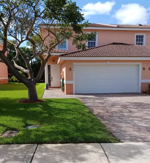 6456 Azura Lake Rd, Lake Worth, FL 33463