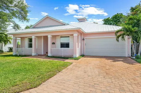975 SW Flora Belle, Stuart, FL 34994