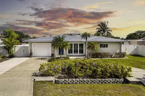 673 SE Calmoso, Port Saint Lucie, FL 34983