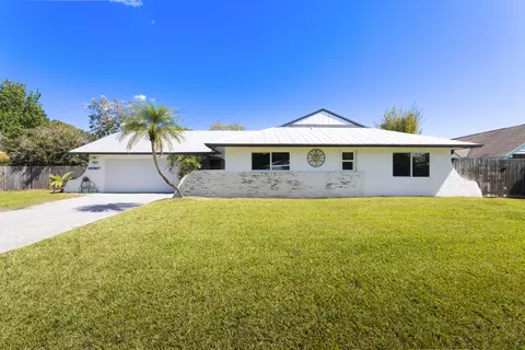 821 NE Town, Jensen Beach, FL 34957