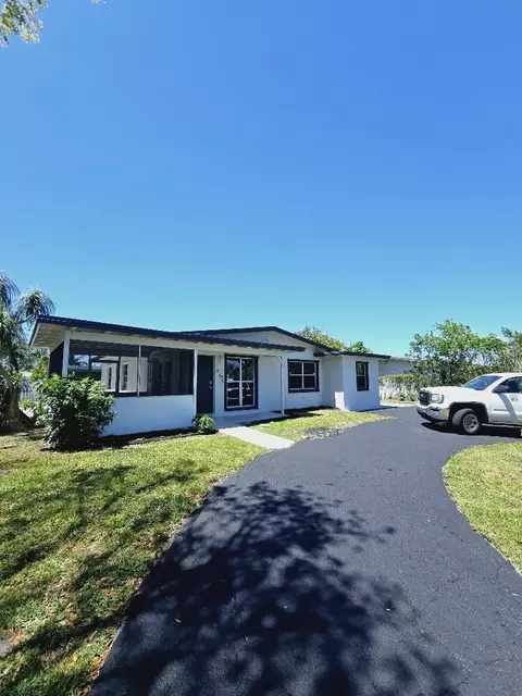 415 S Arnold, Lantana, FL 33462