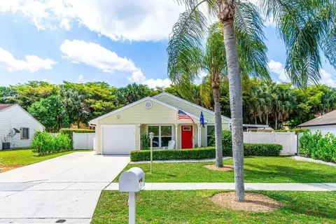 1152 Grandview Cir, Royal Palm Beach, FL 33411