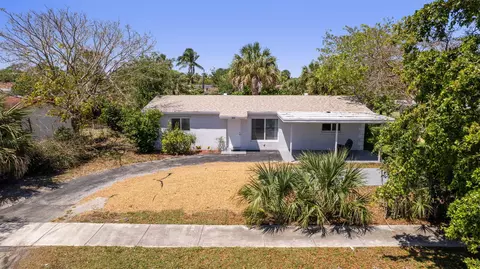 309 NW 3rd St, Deerfield Beach, FL 33441