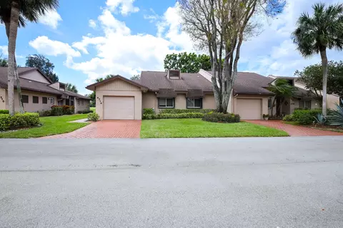 4714 Fountains Dr S, Lake Worth, FL 33467