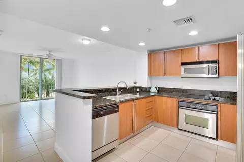 610 Clematis St #325, West Palm Beach, FL 33401