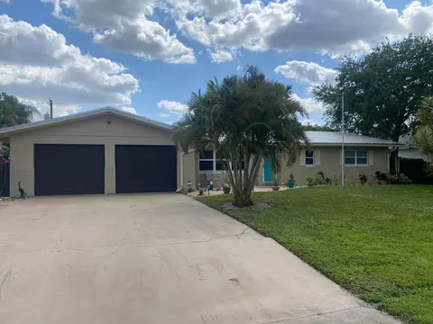 7703 Banyan St, Fort Pierce, FL 34951