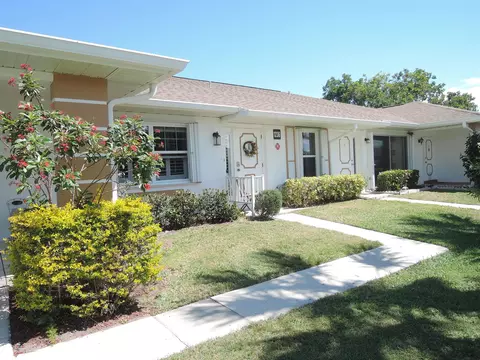 1236 S Lakes End Dr #A, Fort Pierce, FL 34982