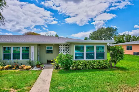 150 N High Pt #D, Boynton Beach, FL 33435