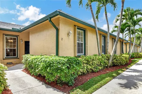 3158 Via Poinciana #2, Lake Worth, FL 33467