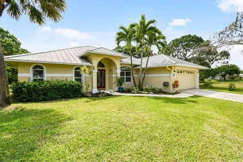 582 SE Ashley Oaks Way, Stuart, FL 34997 photo 1