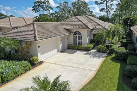 9501 Avenel, Port Saint Lucie, FL 34986