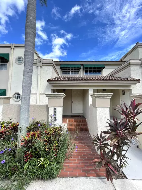 6508 Via Regina #4, Boca Raton, FL 33433