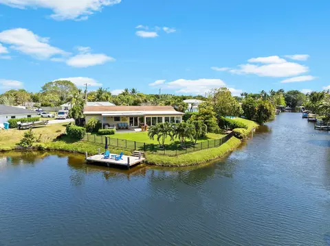825 Canal, Boynton Beach, FL 33435