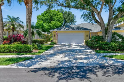 250 Brier Cir, Jupiter, FL 33458