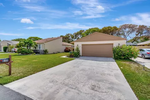 818 NW 26th Ave, Delray Beach, FL 33445