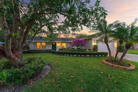 714 S Pennock, Jupiter, FL 33458