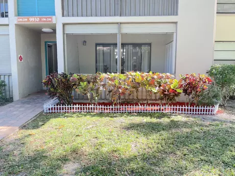 9930 Pineapple Tree #106, Boynton Beach, FL 33436