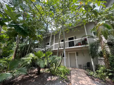 11863 Wimbeldon Cir #544, Wellington, FL 33414