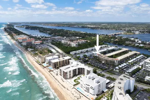 4001 S Ocean Blvd #208, South Palm Beach, FL 33480