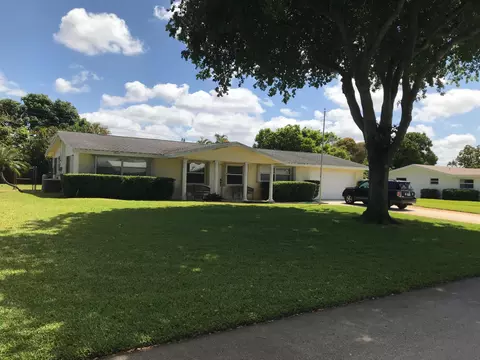 4568 Ellwood, Delray Beach, FL 33445
