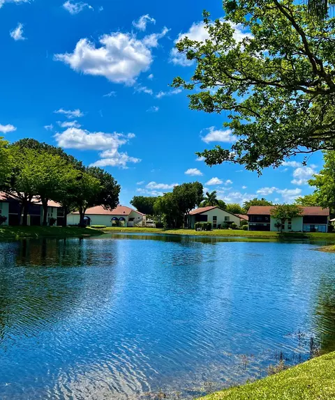 10592 Tropic Palm Ave #202, Boynton Beach, FL 33437