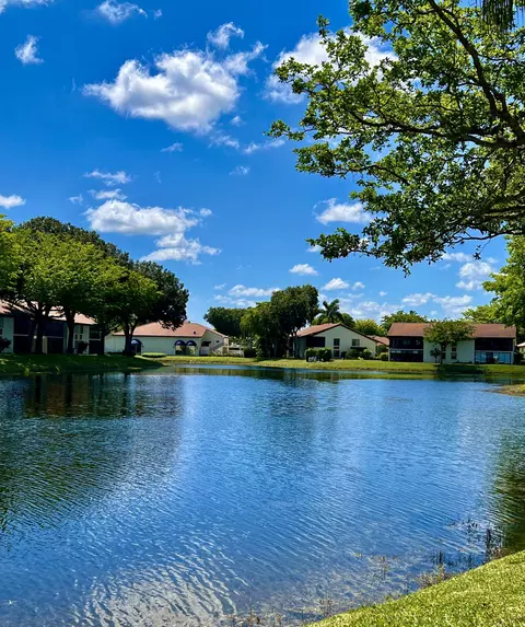 10592 Tropic Palm #202, Boynton Beach, FL 33437