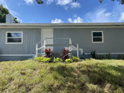 10325 92nd St, Vero Beach, FL 32967