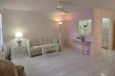 107 Bedford E #107, West Palm Beach, FL 33417