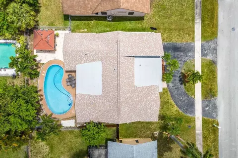 7613 SW 8th, North Lauderdale, FL 33068