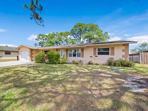 163 NW Byron, Port Saint Lucie, FL 34983