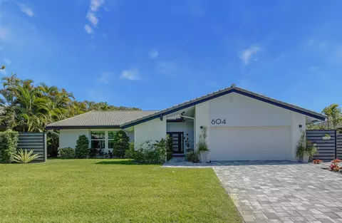 604 Lakewoode W, Delray Beach, FL 33445