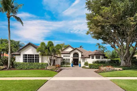 2295 Greenview Cove Dr, Wellington, FL 33414